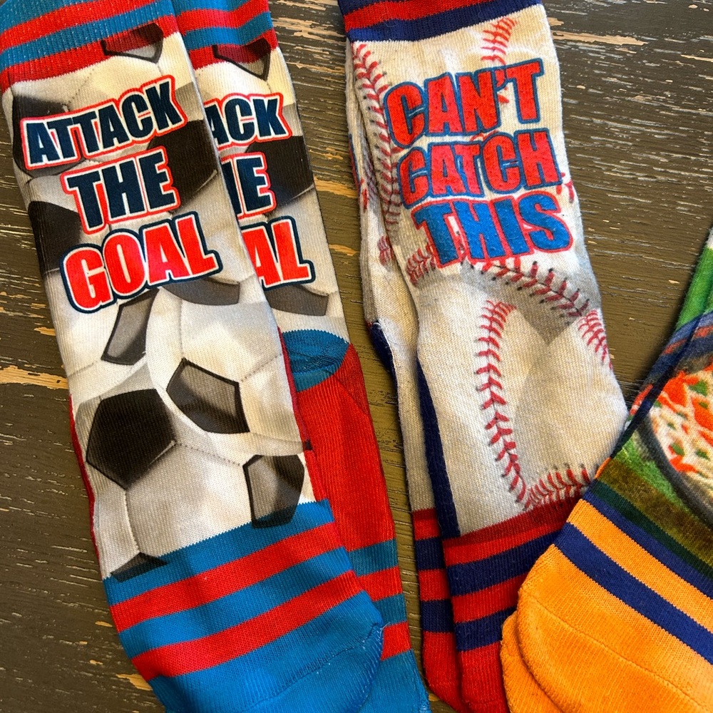 8 pair of kids baseball, soccer socks. Grade/Middle school aged. - Picture 2 of 8